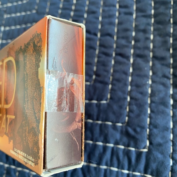 Urban Decay Naked Heat Eyeshadow Pallete NIB - Picture 6 of 10